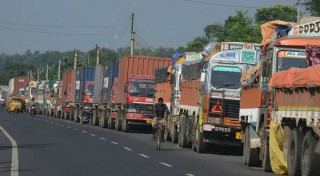 राष्ट्र बैंकले खुकुलो बनायो आयात, अब एकैपटकमा ६० हजारको एलसी खोल्न पाउने