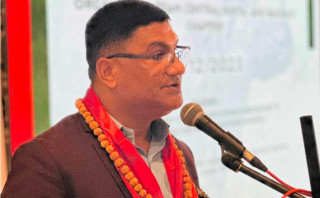 प्रादेशिक अस्पतालहरुमा फिजियोथेपापिस्टको दरबन्दी थप गर्छौं : स्वास्थ्यमन्त्री जोशी