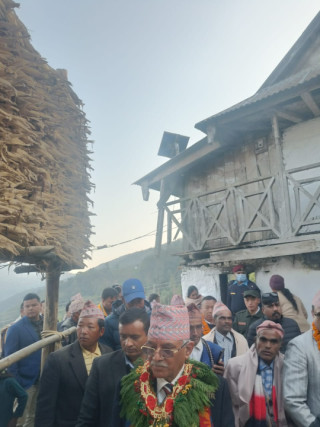 आफ्नै देशमा पौरख गरौं : अध्यक्ष प्रचण्ड 