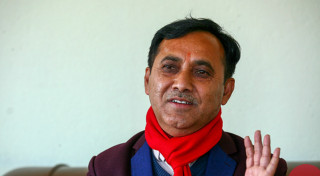 महामन्त्री शर्मा भन्छन्— सामाजिक सञ्जालसम्बन्धी विधेयक मानिँदैन