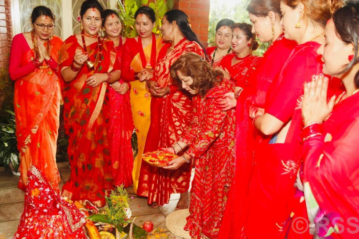 परराष्ट्रमन्त्री राणाले बूढानीलकण्ठस्थित निवासमा गौरा भित्र्याउनुभयो