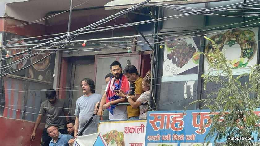 जेनजी प्रदर्शनकारीहरुले रवि लामिछानेलाई जेलबाट निकाले