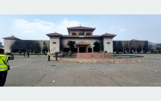 आन्दोलनकारीको पहिलो निशानामा परेको संसद्ः क्षतिको मूल्याङ्कन र सेवा सञ्चालनसँगसँगै
